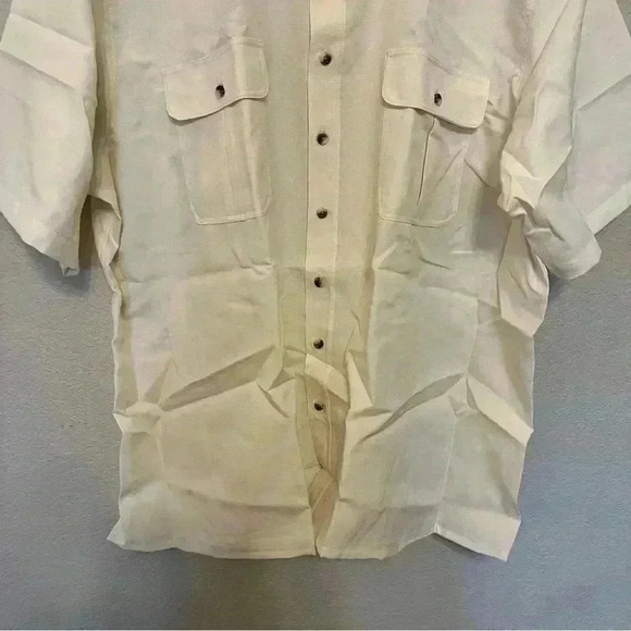 John Blair polyester ivory button down shirt with two front pockets NWOT - Picture 2 of 12